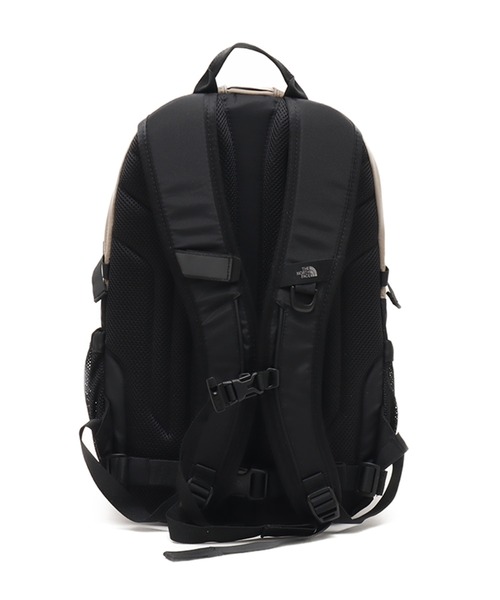 THE NORTH FACE(ザノースフェイス)の「THE NORTH FACE Single Shot / ザ ノース フェイス シングル ショット(バックパック/リュック・メンズ・ピンク/ベージュ/ネイビー・FREE)」の13枚目の写真