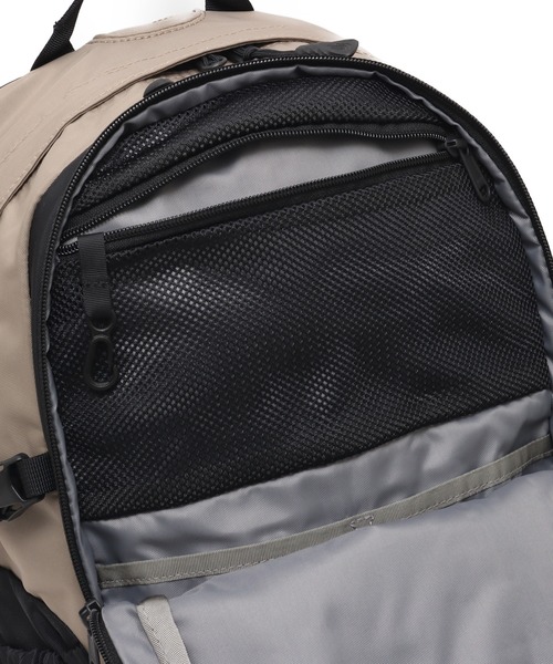THE NORTH FACE(ザノースフェイス)の「THE NORTH FACE Single Shot / ザ ノース フェイス シングル ショット(バックパック/リュック・メンズ・ピンク/ベージュ/ネイビー・FREE)」の18枚目の写真
