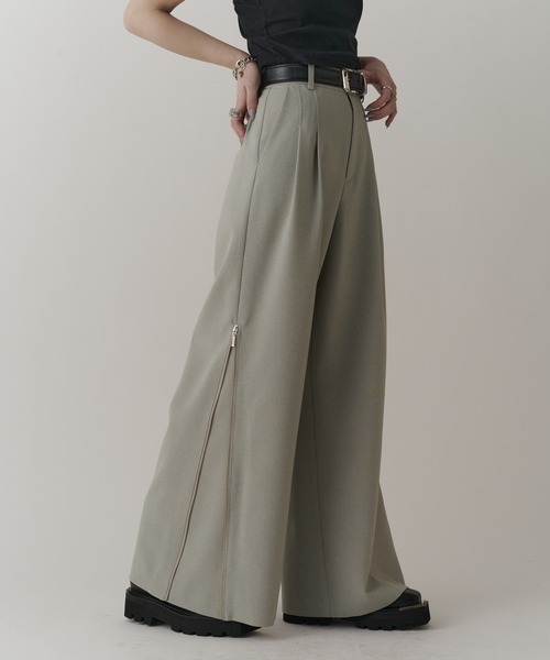 Lui's（ルイス）の「【mi-企画】サイドZIPワイドフレアパンツ（スラックス・レディース・ブラック/グレー・M/S）」の2枚目の写真