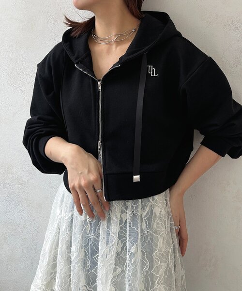 Thevon（ゼボン）の「ダブルジップ裏毛ショートパーカー（パーカー・レディース・ブラック/グレー/ライトグレー・FREE）」の4枚目の写真