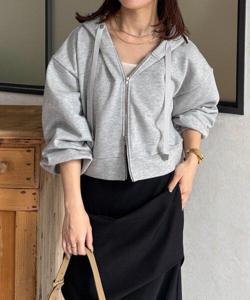 Thevon（ゼボン）の「ダブルジップ裏毛ショートパーカー（パーカー・レディース・ブラック/グレー/ライトグレー・FREE）」の12枚目の写真
