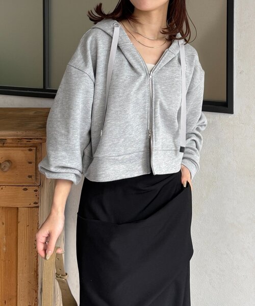Thevon（ゼボン）の「ダブルジップ裏毛ショートパーカー（パーカー・レディース・ブラック/グレー/ライトグレー・FREE）」の13枚目の写真