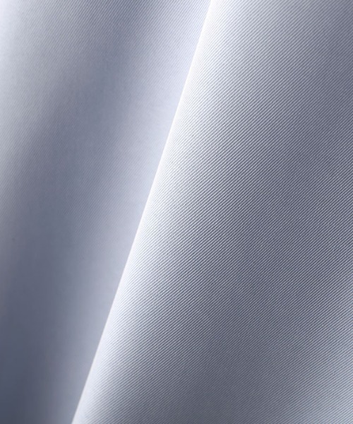 ETRE TOKYO（エトレトウキョウ）の「キュプラネクタイオーバーサイズシャツ（シャツ/ブラウス・レディース・ブラウン/ブルー/ライトベージュ・FREE）」の14枚目の写真