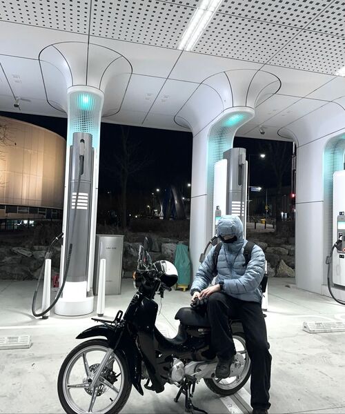 PHYPS MOTORCYCLE(フィップスモーターサイクル)の「String Wing Logo Backpack Black(バックパック/リュック・レディース・その他・FREE)」の4枚目の写真
