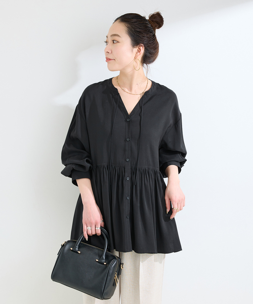 B.C STOCK（ベーセーストック）の「ウォッシャブル / Vネックギャザーブラウス（シャツ/ブラウス・レディース・ホワイト/ブラック・FREE）」の14枚目の写真