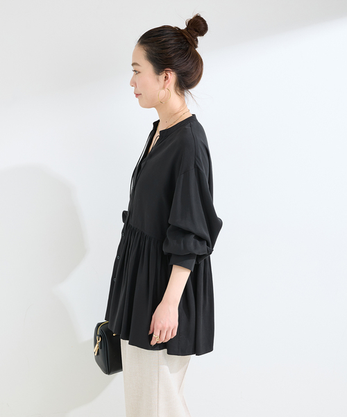 B.C STOCK（ベーセーストック）の「ウォッシャブル / Vネックギャザーブラウス（シャツ/ブラウス・レディース・ホワイト/ブラック・FREE）」の15枚目の写真