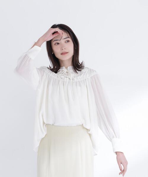 NATURAL BEAUTY BASIC(ナチュラルビューティーベーシック)の「◇シャーリングショルダーブラウス(シャツ/ブラウス・レディース・イエロー/ブラウン/オフホワイト・FREE)」の10枚目の写真