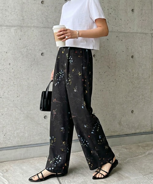 itto...（イット）の「花柄プリントパンツ（スラックス・レディース・ブラック/オフホワイト・M）」の19枚目の写真