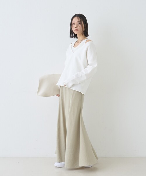 Rouge vif Anna（ルージュヴィフアンナ）の「裏毛Vネックスウェットプルオーバー（スウェット・レディース・グレー/オフホワイト・フリー）」の18枚目の写真