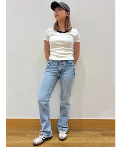 GAP(ギャップ)の「ローライズ ロング&リーン セーラーデニムパンツ(デニムパンツ・レディース・ブルー・23/25/26/28/30/24/27/29)」の11枚目の写真