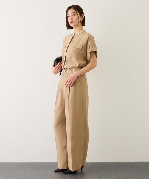 ROPE'（ロペ）の「ライトトリアセバックサテンフラップブラウス/イージーケア・セットアップ対応（シャツ/ブラウス・レディース・ネイビー/ベージュ・FREE）」の6枚目の写真