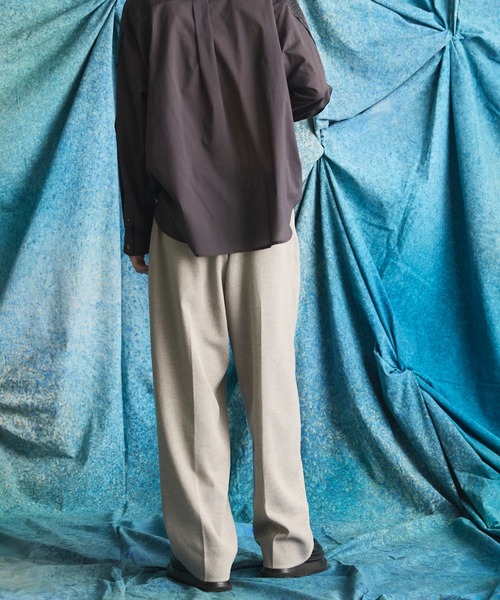 MAISON SPECIAL（メゾンスペシャル）の「《UNISEX》DRY Tweed One-tuck Prime-Wide Tapered Slacks/ドライツイードプライムワイドワンタックテーパードスラックス【MAISON SPECIAL/メゾンスペシャル】■セットアップ対応■（スラックス・メンズ・グレー/ブラック・1/0/2）」の17枚目の写真