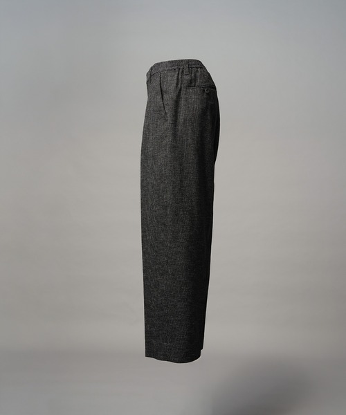 MAISON SPECIAL（メゾンスペシャル）の「《UNISEX》DRY Tweed One-tuck Prime-Wide Tapered Slacks/ドライツイードプライムワイドワンタックテーパードスラックス【MAISON SPECIAL/メゾンスペシャル】■セットアップ対応■（スラックス・メンズ・グレー/ブラック・1/0/2）」の3枚目の写真