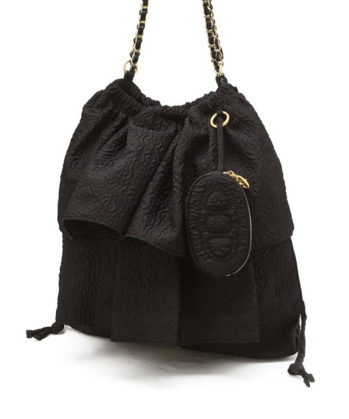 athe（アテ）の「[FRILL] ブラックチェーンバックパック兼ショルダーバッグ M AABA6E710BK（ショルダーバッグ・レディース・ブラック・FREE）」の9枚目の写真