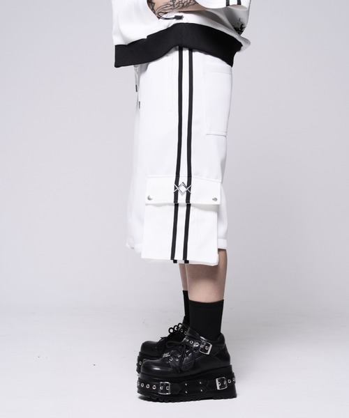 REFLEM(レフレム)の「『REFLEM/レフレム』2WAYワイドカーゴトラックパンツ(その他パンツ・レディース・ブラック×ホワイト/ホワイト×ブラック・FREE)」の22枚目の写真