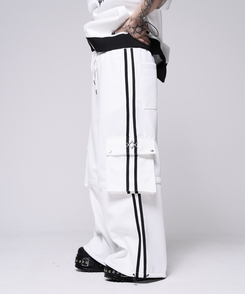REFLEM(レフレム)の「『REFLEM/レフレム』2WAYワイドカーゴトラックパンツ(その他パンツ・レディース・ブラック×ホワイト/ホワイト×ブラック・FREE)」の20枚目の写真