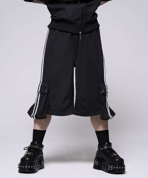 REFLEM(レフレム)の「『REFLEM/レフレム』2WAYワイドカーゴトラックパンツ(その他パンツ・レディース・ブラック×ホワイト/ホワイト×ブラック・FREE)」の11枚目の写真