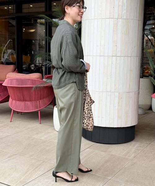 NOLLEY’S（ノーリーズ）の「カルゼストレッチツータックパンツ（その他パンツ・レディース・チャコールグレー/カーキ/ライトグレー/ネイビー・38/36）」の8枚目の写真