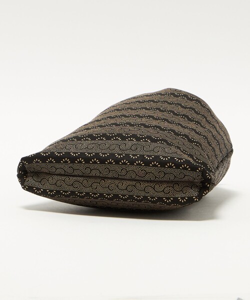 UNITED ARROWS(ユナイテッドアローズ)の「<印傳屋上原勇七>合切袋L/爪唐草(ショルダーバッグ・メンズ・その他1・FREE)」の8枚目の写真