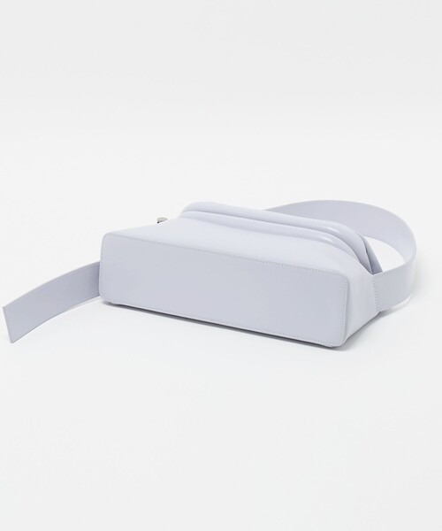 UNITED ARROWS(ユナイテッドアローズ)の「<OSOI>FOLDER BROT バッグ ICY BLUE(ショルダーバッグ・レディース・ライトブルー・FREE)」の3枚目の写真