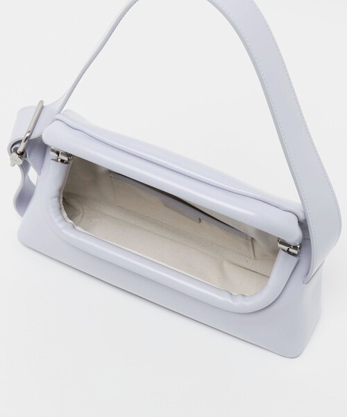 UNITED ARROWS(ユナイテッドアローズ)の「<OSOI>FOLDER BROT バッグ ICY BLUE(ショルダーバッグ・レディース・ライトブルー・FREE)」の4枚目の写真