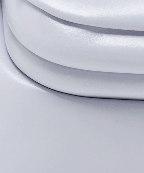 UNITED ARROWS(ユナイテッドアローズ)の「<OSOI>FOLDER BROT バッグ ICY BLUE(ショルダーバッグ・レディース・ライトブルー・FREE)」の8枚目の写真