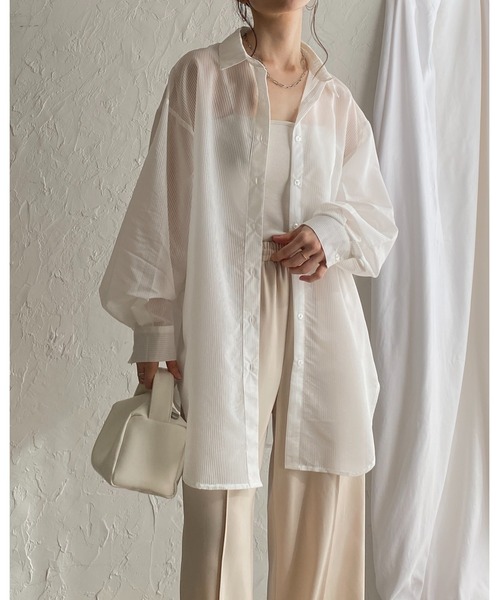 She's Closet(シーズクローゼット)の「長袖 ボリュームスリーブ ロング丈 オーバーサイズ ストライプ シアーシャツ(シャツ/ブラウス・レディース・グレー/イエロー/ネイビー/パープル/ホワイト/ピンク/グリーン・FREE)」の12枚目の写真