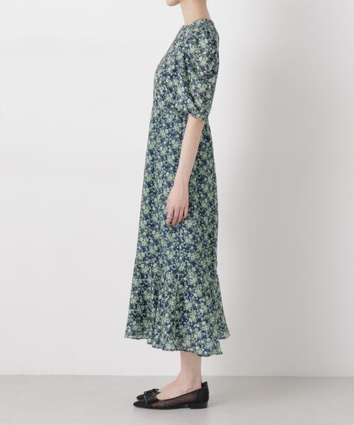 troisiemeCHACO(トロワズィエムチャコ)の「troisieme chaco/別注 CUT JACQUARD ワンピース(ワンピース・レディース・ベージュ/ネイビー・38)」の12枚目の写真
