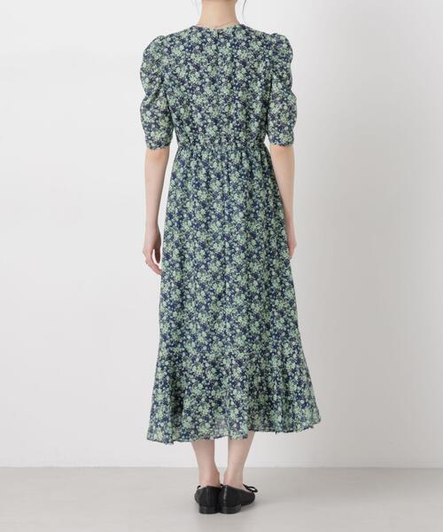 troisiemeCHACO(トロワズィエムチャコ)の「troisieme chaco/別注 CUT JACQUARD ワンピース(ワンピース・レディース・ベージュ/ネイビー・38)」の13枚目の写真