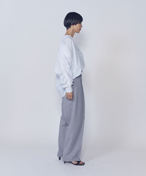1er Arrondissement(プルミエアロンディスモン)の「ギャザーブラウス(シャツ/ブラウス・レディース・オフホワイト/ストライプ・38/36)」の6枚目の写真