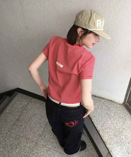 VETEZE(ベテゼ)の「Red Stitch Indigo Cargo Denim Pants(デニムパンツ・レディース・ブルー系その他・1/2/3)」の4枚目の写真