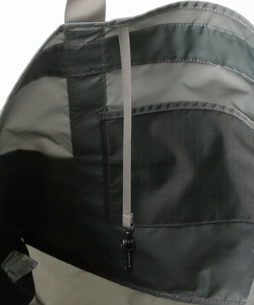BEAMS(ビームス)の「XS BAGGAGE / Tote Bag(トートバッグ・メンズ・グリーン系その他4/ブラック・ONE SIZE)」の8枚目の写真