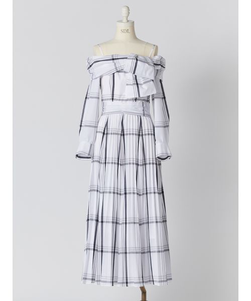 SNIDEL（スナイデル）の「ビッグリボンシャツワンピース（ワンピース・レディース・ブルー/ホワイト/チェック・0/1）」の4枚目の写真