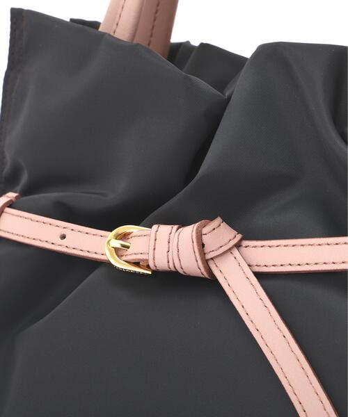 VIOLAd'ORO(ヴィオラドーロ)の「VIOLAd’ORO (ヴィオラドーロ) ナイロンギャザーBAG/BIANCA/V-2293(トートバッグ・レディース・チャコールグレー/ベージュ/ブラック/モカ・F)」の11枚目の写真