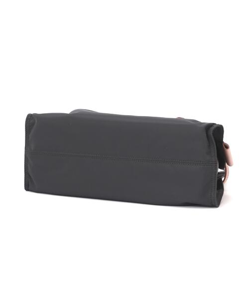 VIOLAd'ORO(ヴィオラドーロ)の「VIOLAd’ORO (ヴィオラドーロ) ナイロンギャザーBAG/BIANCA/V-2293(トートバッグ・レディース・チャコールグレー/ベージュ/ブラック/モカ・F)」の15枚目の写真