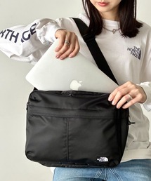 THE NORTH FACE(ザ・ノースフェイス)/軽量 スクエア ショルダーバッグ クロスバッグ/TRAVEL CROSS BAG L