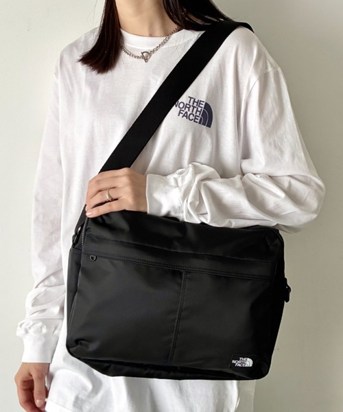 THE NORTH FACE(ザノースフェイス)の「THE NORTH FACE(ザ・ノースフェイス)/軽量 スクエア ショルダーバッグ クロスバッグ/TRAVEL CROSS BAG L(ショルダーバッグ・レディース・ブラック/カーキ・FREE)」の15枚目の写真