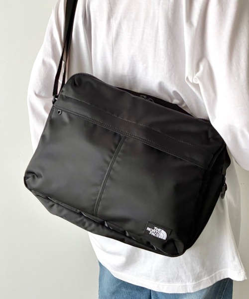 THE NORTH FACE(ザノースフェイス)の「THE NORTH FACE(ザ・ノースフェイス)/軽量 スクエア ショルダーバッグ クロスバッグ/TRAVEL CROSS BAG L(ショルダーバッグ・レディース・ブラック/カーキ・FREE)」の16枚目の写真