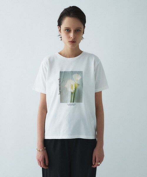 cloenc(クロエンス)の「グラフィックTシャツ|リサイクルポリエステル(Tシャツ/カットソー・レディース・ホワイト系3/カーキ系2/ホワイト系5/ホワイト系4/カーキ系3/ピンク系1/ピンク系2/ピンク系3/カーキ系4・02)」の12枚目の写真