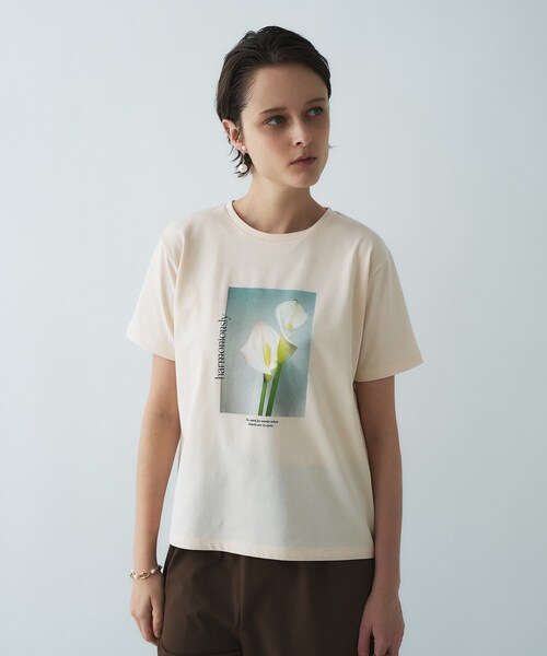 cloenc(クロエンス)の「グラフィックTシャツ|リサイクルポリエステル(Tシャツ/カットソー・レディース・ホワイト系3/カーキ系2/ホワイト系5/ホワイト系4/カーキ系3/ピンク系1/ピンク系2/ピンク系3/カーキ系4・02)」の19枚目の写真