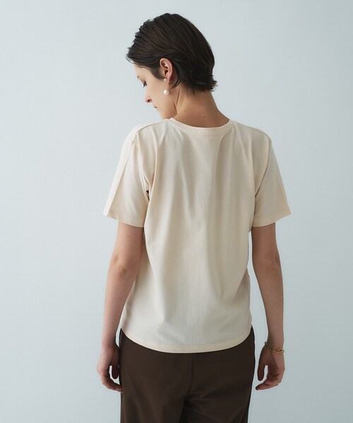 cloenc(クロエンス)の「グラフィックTシャツ|リサイクルポリエステル(Tシャツ/カットソー・レディース・ホワイト系3/カーキ系2/ホワイト系5/ホワイト系4/カーキ系3/ピンク系1/ピンク系2/ピンク系3/カーキ系4・02)」の21枚目の写真