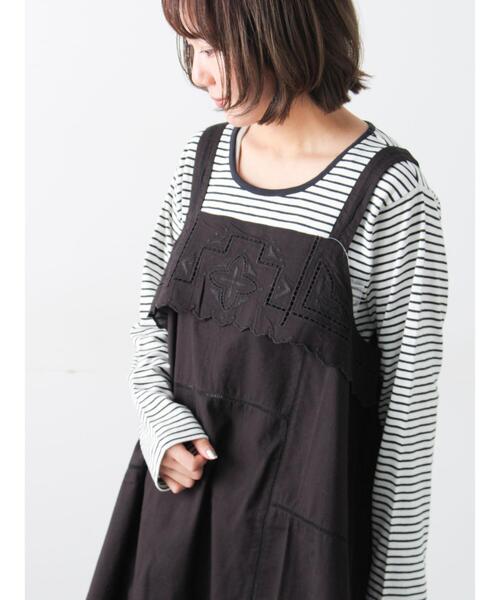 Samansa Mos2（サマンサ モスモス）の「カットワーク刺繍キャミチュニック（チュニック・レディース・オフホワイト/サックスブルー・F）」の5枚目の写真