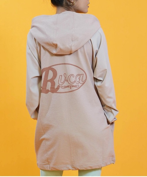 RVCA(ルーカ)の「RVCA/ルーカ 水着 長袖 ラッシュガード パーカー ジップアップ DOLMAN SLEEVE WIDE ZIP HD BG043867 UT(パーカー・レディース・ブラック/ホワイト/ライトカーキ・S/M)」の3枚目の写真