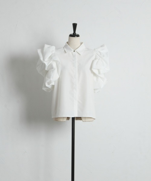 ARVELLIA（アルベリア）の「AIRY RUFFLE BLOUSE（シャツ/ブラウス・レディース・ブラック/ホワイト・M）」の9枚目の写真