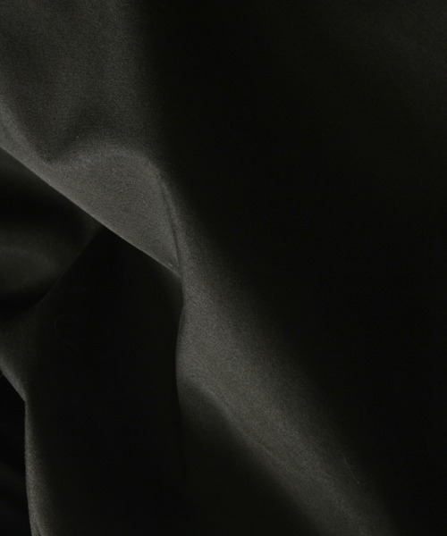 ARVELLIA（アルベリア）の「AIRY RUFFLE BLOUSE（シャツ/ブラウス・レディース・ブラック/ホワイト・M）」の17枚目の写真