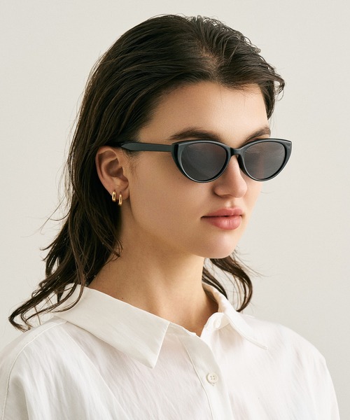 NUEF (ヌエフ)の「ウェリントンサングラス|カラーレンズ|トレンド|紫外線対策|UVカット|サングラス|NUEF|COLOR SUNGLASSES(サングラス・レディース・ブラック/ブラウン/グレー・FREE)」の7枚目の写真