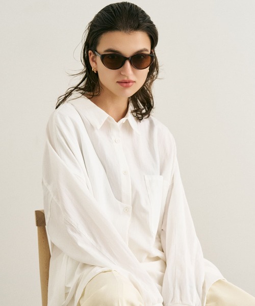 NUEF (ヌエフ)の「ウェリントンサングラス|カラーレンズ|トレンド|紫外線対策|UVカット|サングラス|NUEF|COLOR SUNGLASSES(サングラス・レディース・ブラック/ブラウン/グレー・FREE)」の16枚目の写真