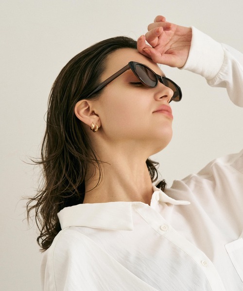 NUEF (ヌエフ)の「ウェリントンサングラス|カラーレンズ|トレンド|紫外線対策|UVカット|サングラス|NUEF|COLOR SUNGLASSES(サングラス・レディース・ブラック/ブラウン/グレー・FREE)」の20枚目の写真
