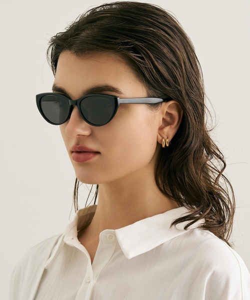 NUEF (ヌエフ)の「ウェリントンサングラス|カラーレンズ|トレンド|紫外線対策|UVカット|サングラス|NUEF|COLOR SUNGLASSES(サングラス・レディース・ブラック/ブラウン/グレー・FREE)」の22枚目の写真