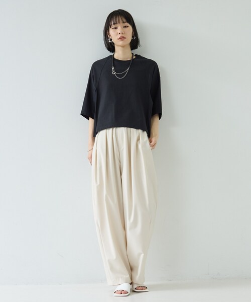 GALLEST（ギャレスト）の「オーバーサイズラグランカットソー（Tシャツ/カットソー・レディース・ブラック/ホワイト/グレー系4・38）」の5枚目の写真